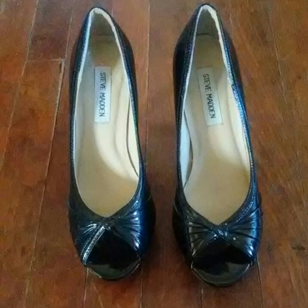 Steve Madden paten leather heels